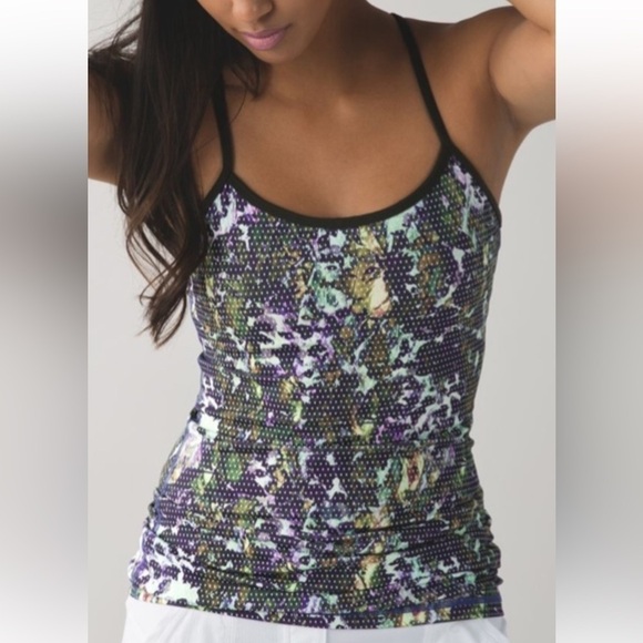 lululemon athletica Tops - LULULEMON Power Y Floral Tank in Gator Green Size 4